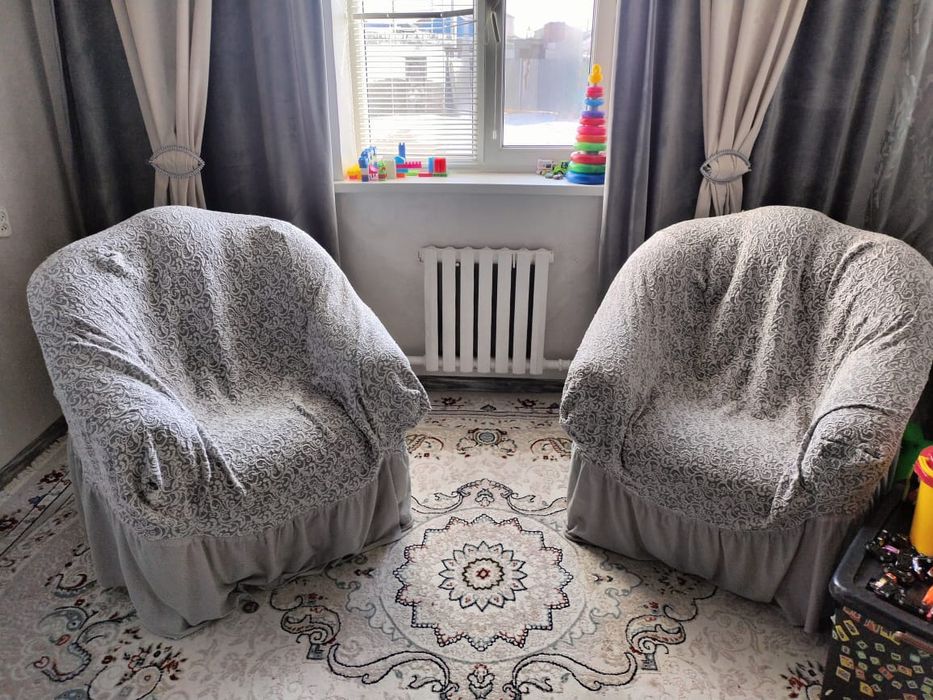 Продам диван с двумя кресломи