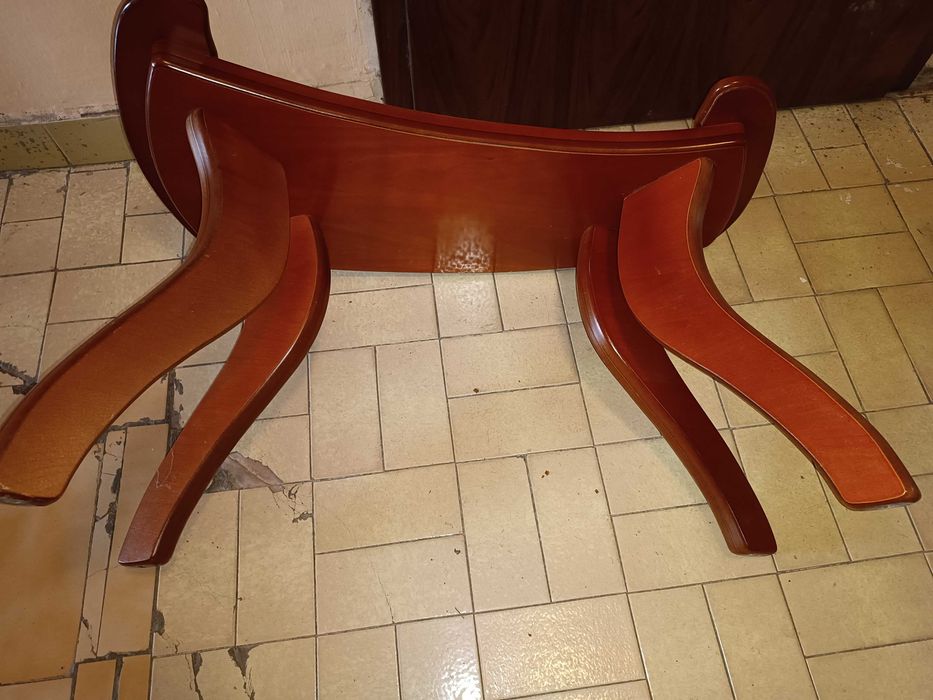 стилна холна масичка