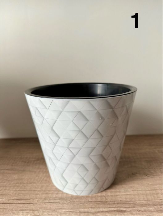 Продам кашпо в наличии 4 шт