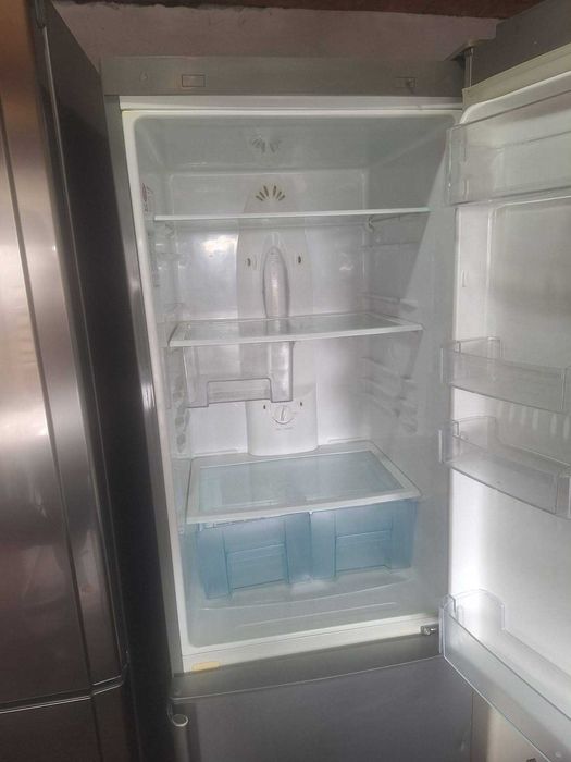 Frigider LG / A++ / 322 l