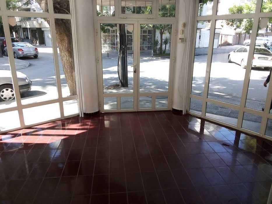 Дава се под наем Магазин в Пловдив, Христо Смирненски - 55 кв.м за 200 € - Снимка #5