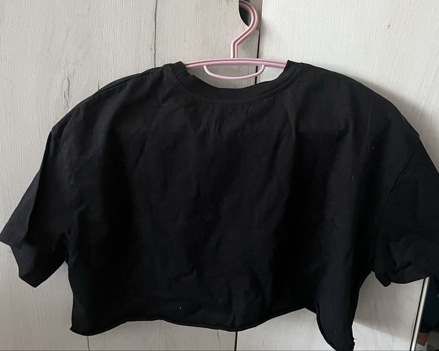 Тениски и потници в различни размери, прочетете описанието