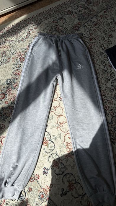 Продам спортивные трико для подростков.