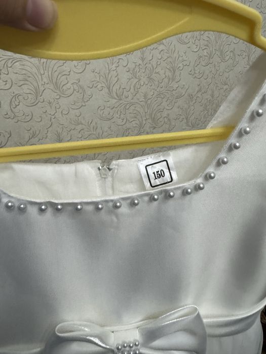 Платье. Белое платье для девочки