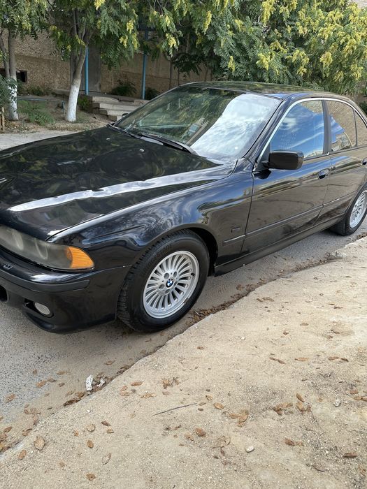 BMW сатылады құжат бойынша 2 обьем  E 39 2000 жылғы