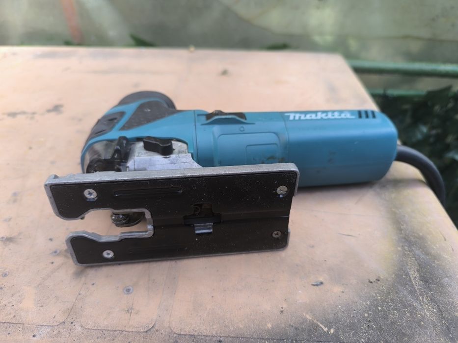прободен трион  Makita 4351FCT /720 W/