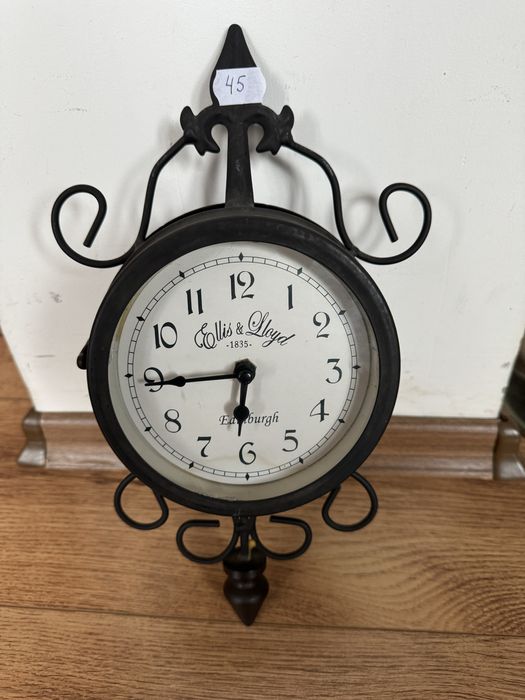 Двулицев часовник