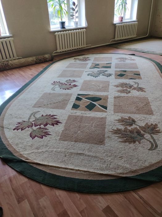 Продам ковры разных размеров