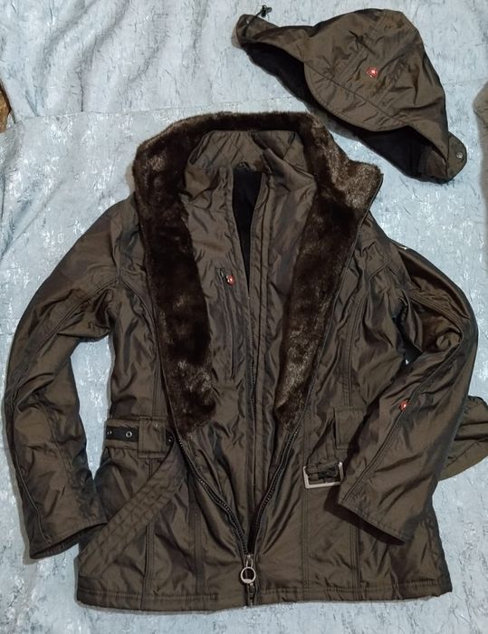 Vând geacă dama Wellestein Zermatt!