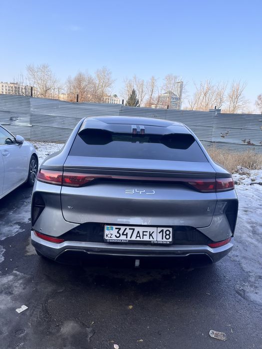 Электрический автомобиль BYD