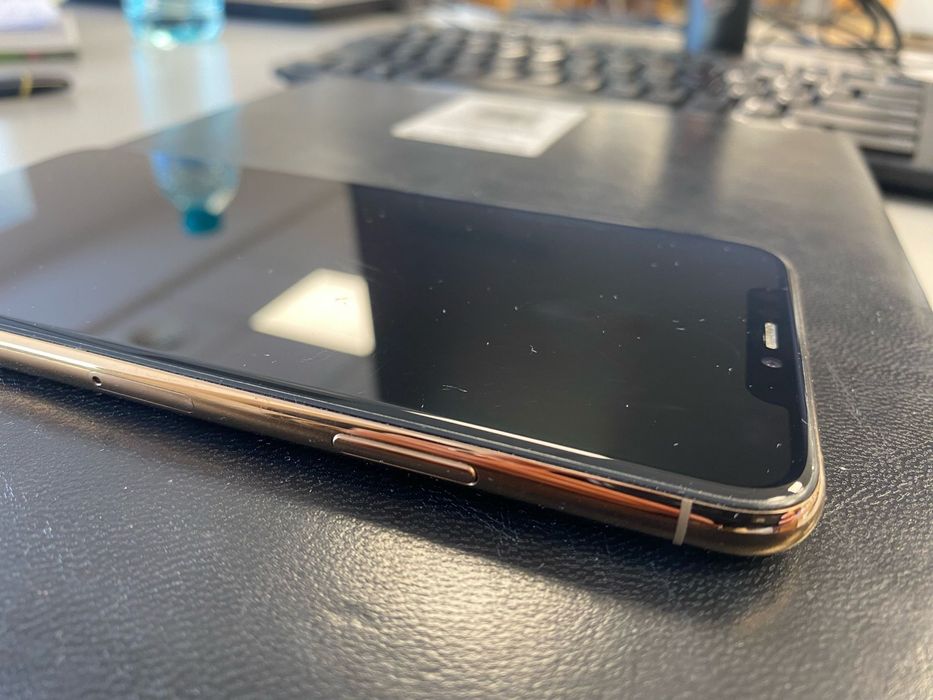 iPhone 11 Pro Max – 512 GB – impecabil