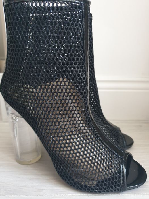 Ghete vara-plasa,model deosebit,marimea 36