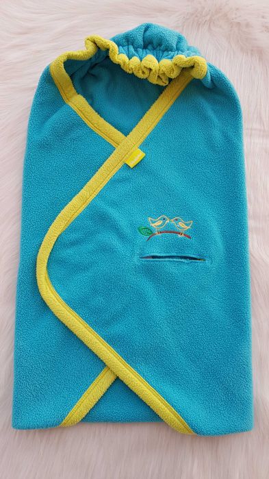 Чувалче одеяло за столче за кола