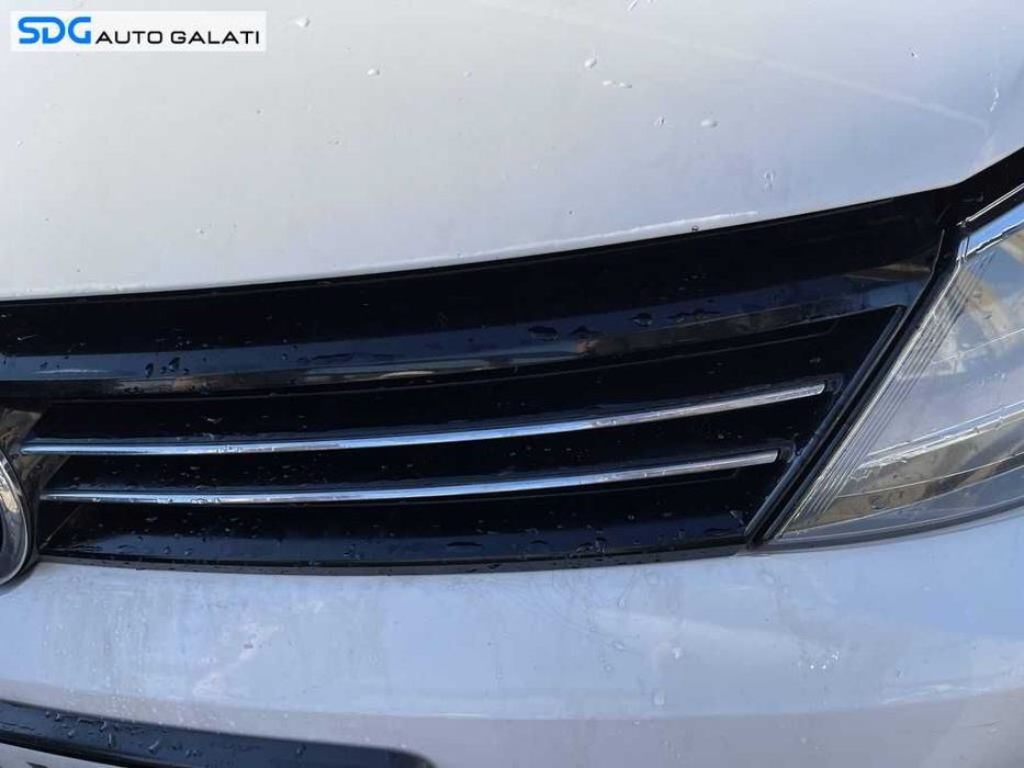 Grila cu Emblema Spoiler Bara Fata VW Jetta 4 2011 - 2014