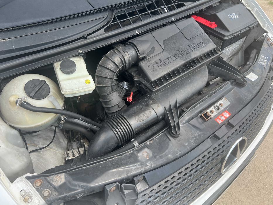 DEZMEMBREZ Mercedes VITO W 639 109 CDI 111 CDI 115 CDI 8+1 LOCURI 2005