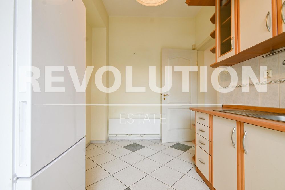 Дава се под наем Двустаен апартамент в София, Център - 80 кв.м за 600 € - Снимка #9