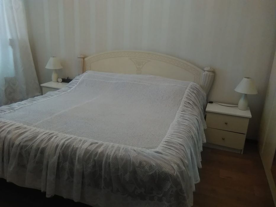 Продам спальный гарнитур