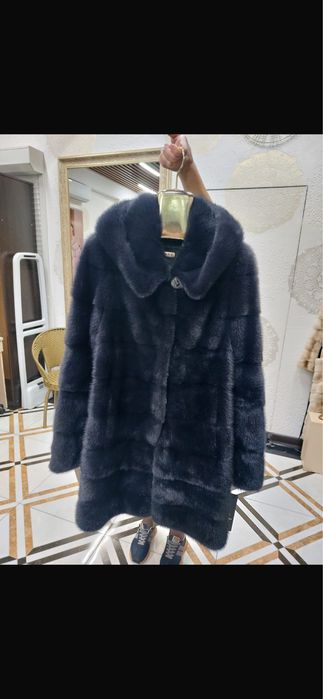 Продам норковую шубу