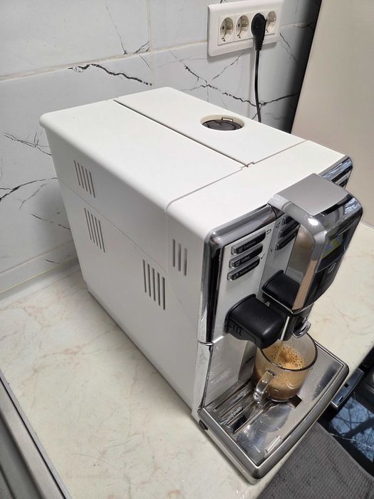 Espressor Automat Philips EP5961 Aparat cu Cafea Boabe Saeco Incanto
