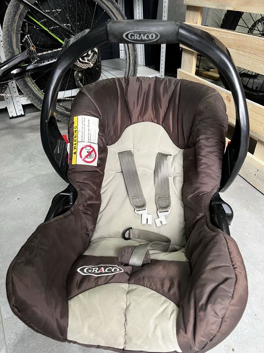 Автокресло Graco Junior Baby