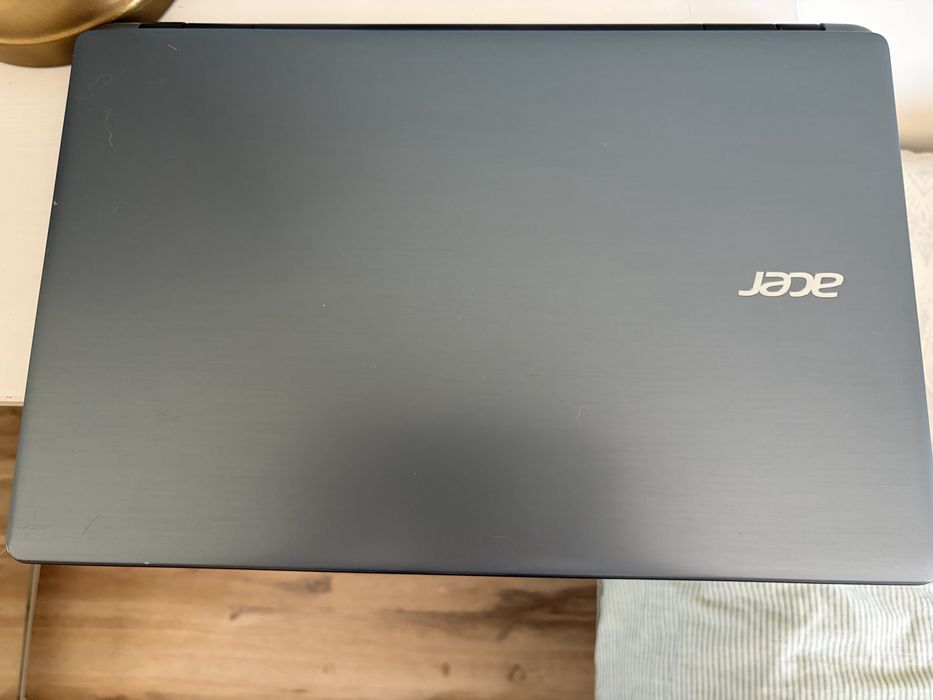 Acer Aspire E15 E5-571G — i3 / NVIDIA 820M 2GB / Perfect pentru Office & Daily Use