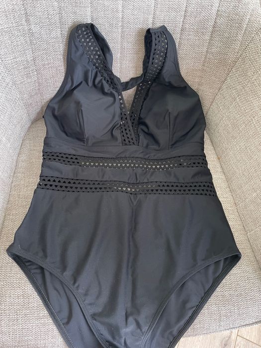 Дамски бански L размер