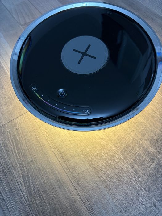 Incărcător telefon wireless si lampă RGB