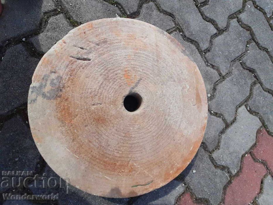 Стар Камък за точило - точиларски камък