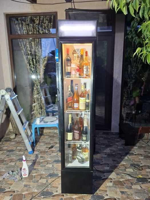 Vitrină Special pentru mezeluri,lactate,băuturi vitrină