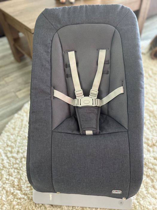 Bouncer Chicco Rhythm’n’Sound – gri, vibrații + muzică