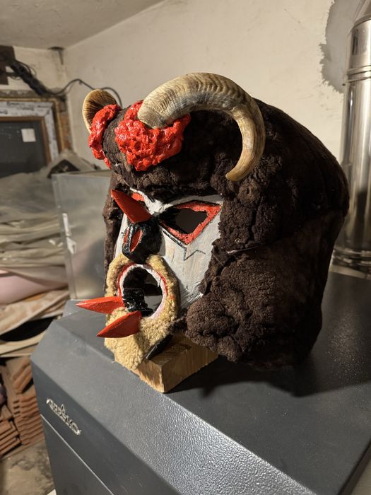 Маска кукери чанове звънци