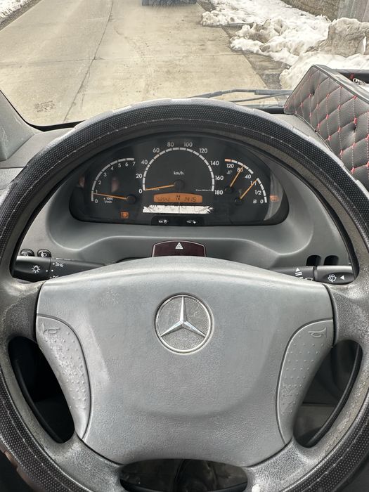 Sprinter 413 cu lift hidraulic