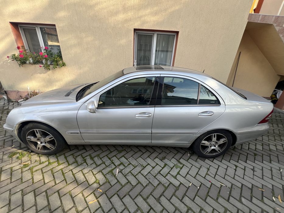 Mercedes C320 adaptat persoane cu handicap/dizabilitati Radiata