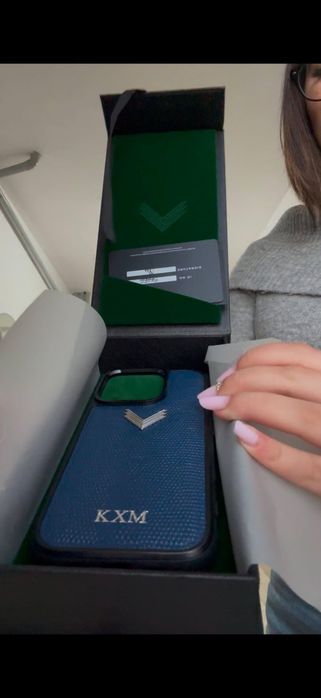 Husa Velante Personalizata iPhone 16 Pro