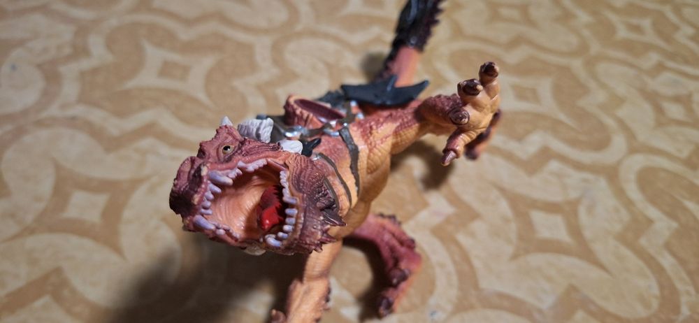 Фугурки shleich  без забелешки