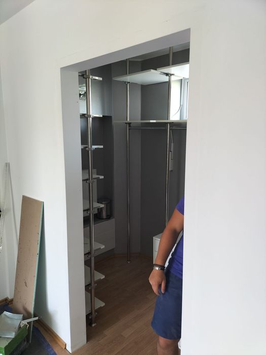 Vand dresing arata ca nou