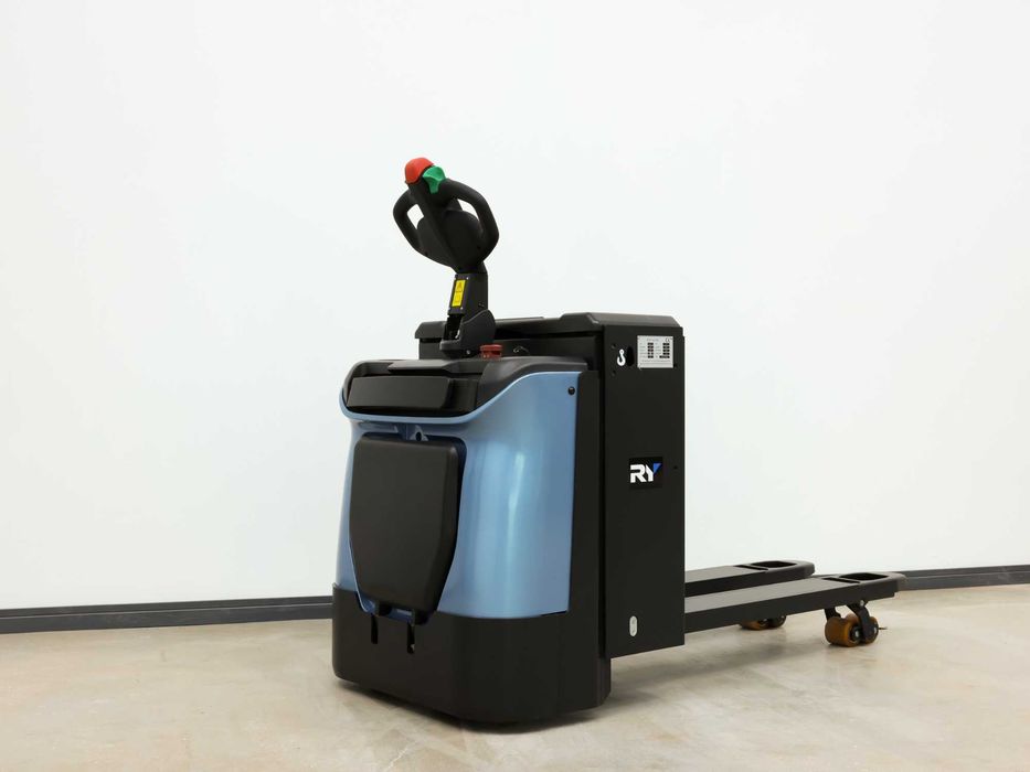 Электро транспалет 2 000 кг с платформой Royal Forklift  RY P20 S-T