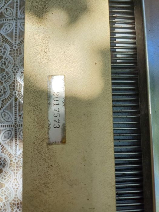 Mașină de tricotat/croșetat dublă Brother originală – 3500 lei