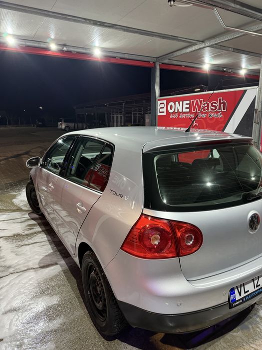 Vand Golf 5 1.4 benzina