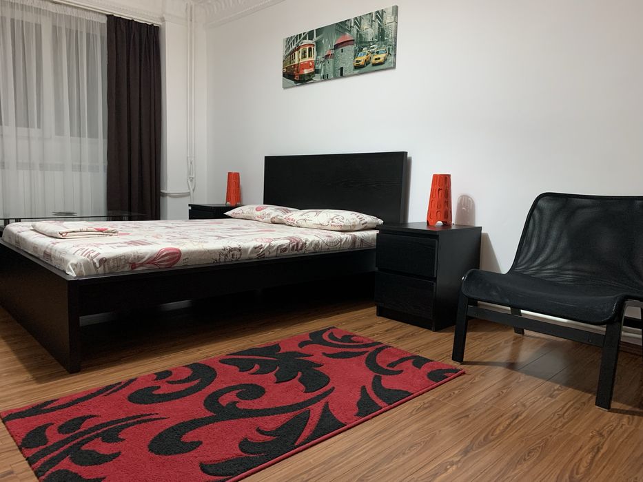 Vand dormitor IKEA complet sau partial impecabil