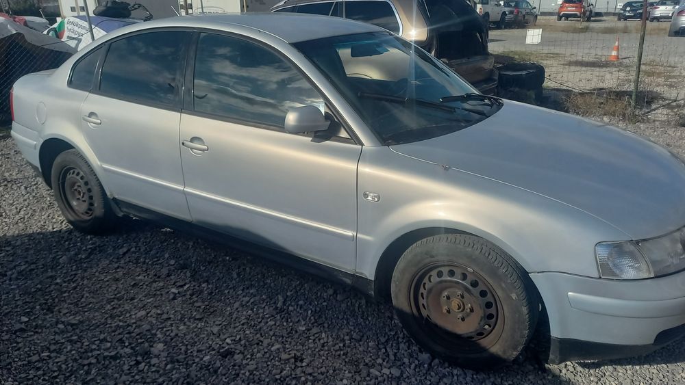 Пасат ,passat Б 5 1.9 110 к.с Афн  На части