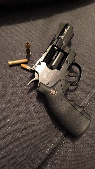 Pistol airsoft 10juli