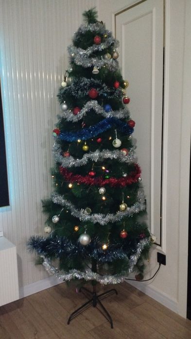 Ёлка новогодняя .