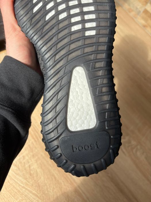 Yeezy boost 350 v2