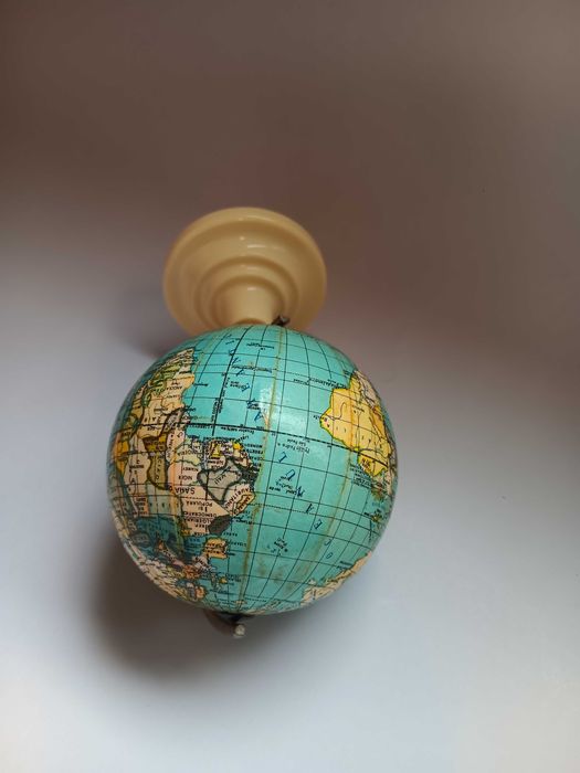 Glob pământesc vechi, dimensiune mica 16,5 cm, perioada Comunista RSR