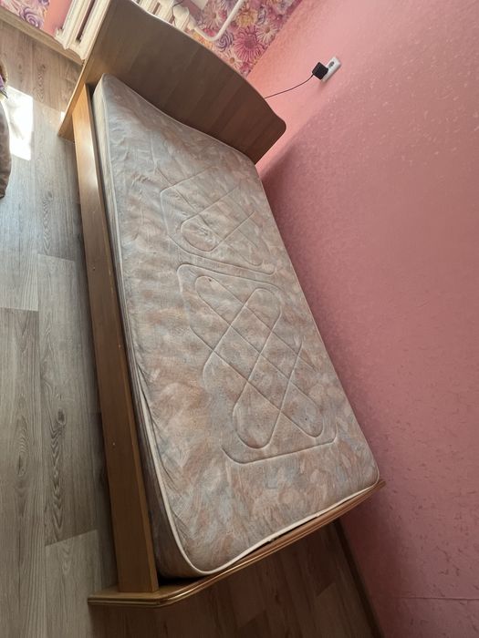 Продам кровать за символическую цену б/у