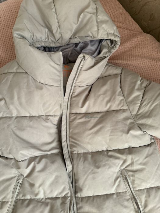 Продам куртку пуховик