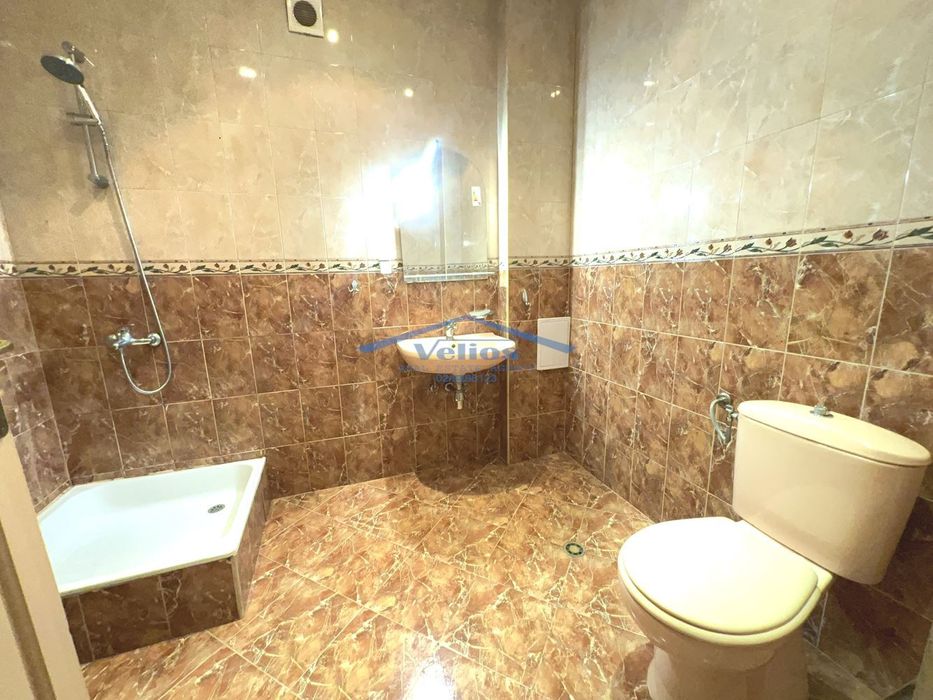 Продава се Четиристаен апартамент в София, Център - 107 кв.м за 1835 €/кв.м - Снимка #11