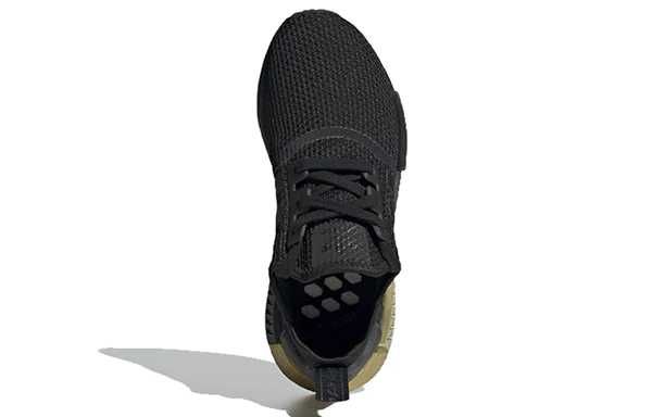 Дамски маратонки   ADIDAS NMD_R1   Оригинални    EU 40 2/3