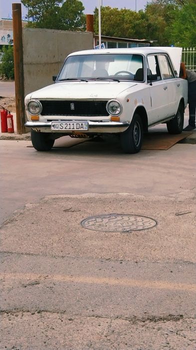 Продается Жигули 2101 74года белого цвета